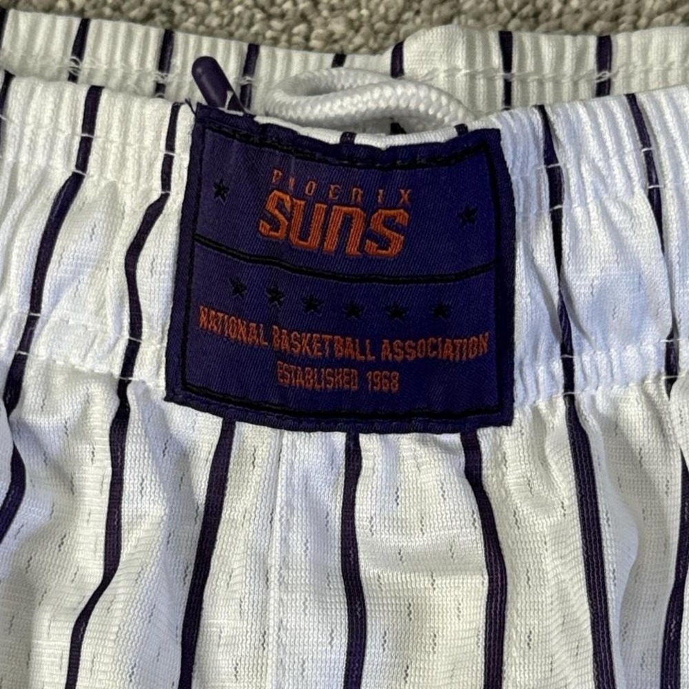 Phoenix Suns Pinstripe Shorts Men's Small Purple NBA NWT - Picture 2 of 8
